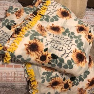 Large sunflower throw blanket